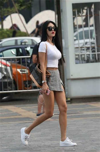 2d全彩僵尸娘