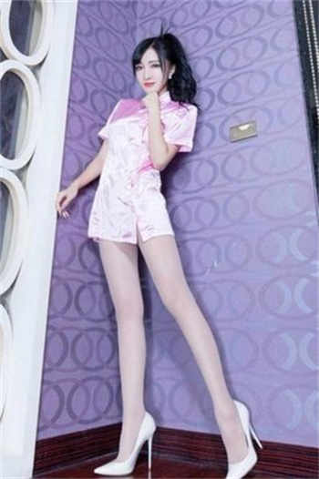 漂亮的私人游泳教练