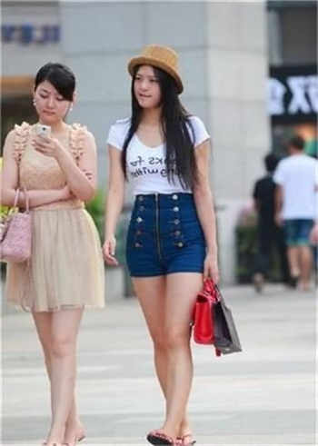 潘潘甜甜的图片墙列表