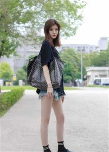 色吧影院男与女