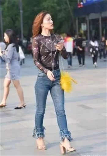 我错一题被学长顶一下