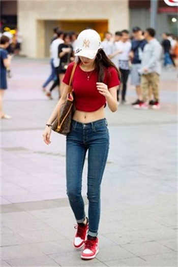 电车连接的部份在摇晃