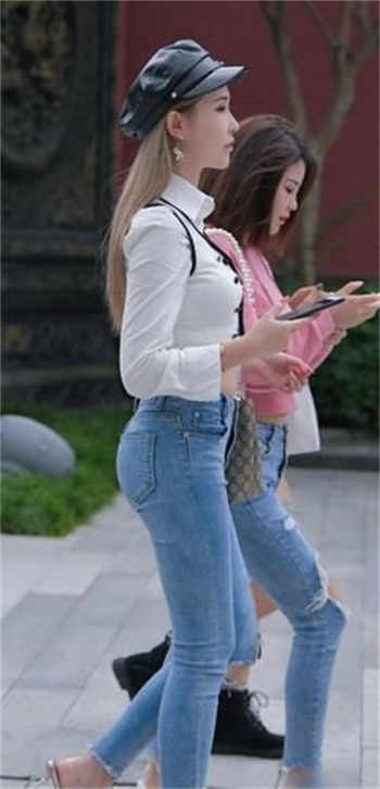 女孩巨型肚产卵触手