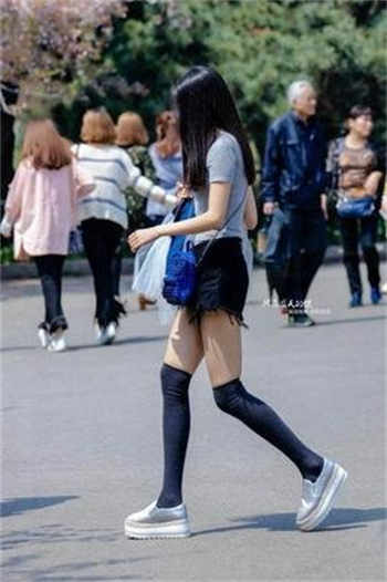君君和辰飞发生了什么
