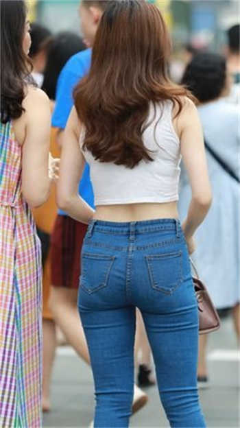 狗把人锁住了的新闻